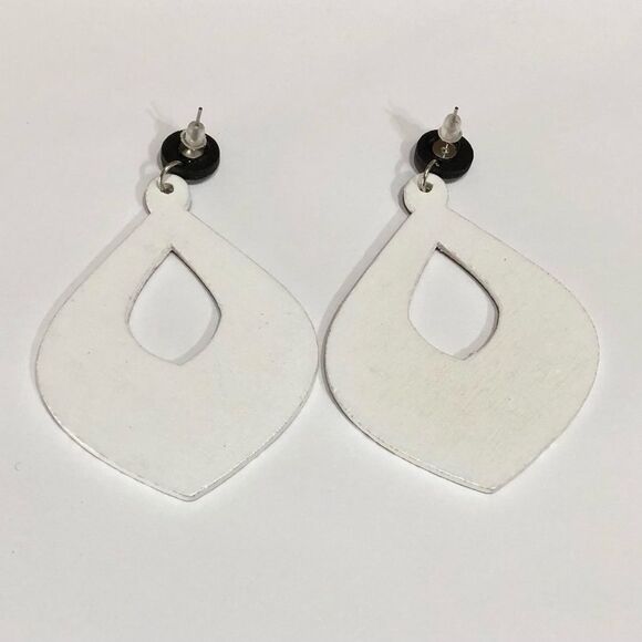 Boho 70’s Feather Wooden Hippie Hoop Dangle Earrings - 203 - Picture 7 of 7